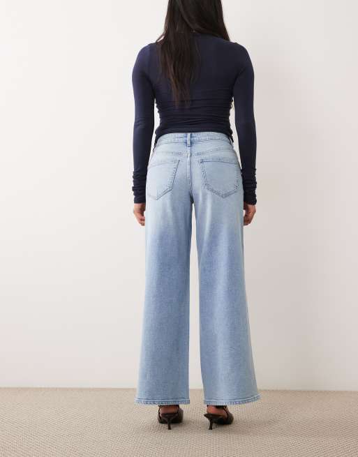 Vero Moda Petite jean large stretch taille mi-haute en denim bleu clair, 3 de 5