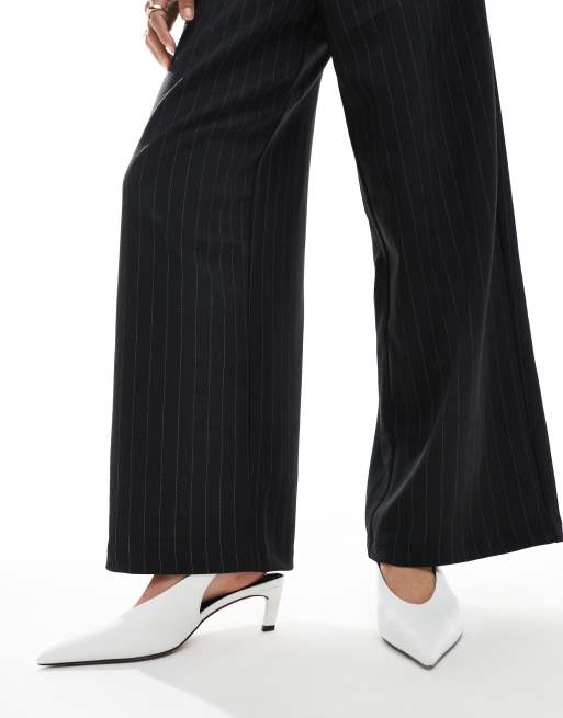 Vero Moda Petite jersey crepe wide leg pants in charcoal pinstripe, 4 of 5