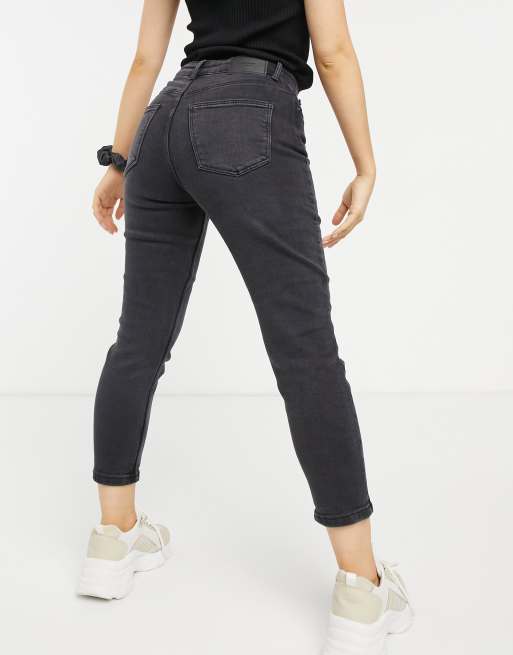 Vero Moda Petite – Joana – Svarta mom jeans i kort design, 2 av 4