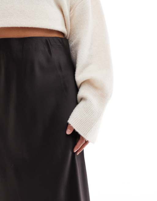 Vero Moda Petite - Jupe mi-longue en satin coupée en biais - Chocolat, 4 de 5