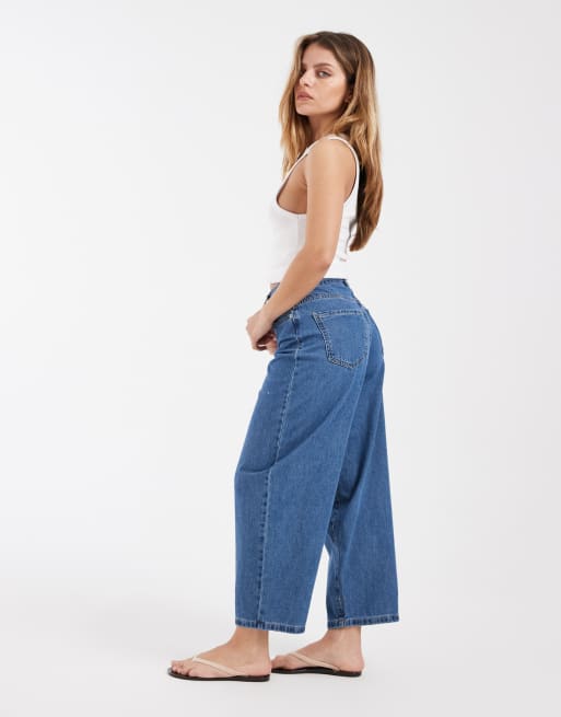 Vero Moda Petite – Kirsa – Mellanblå, tvättade jeans med barrelben och hög midja, 3 av 5