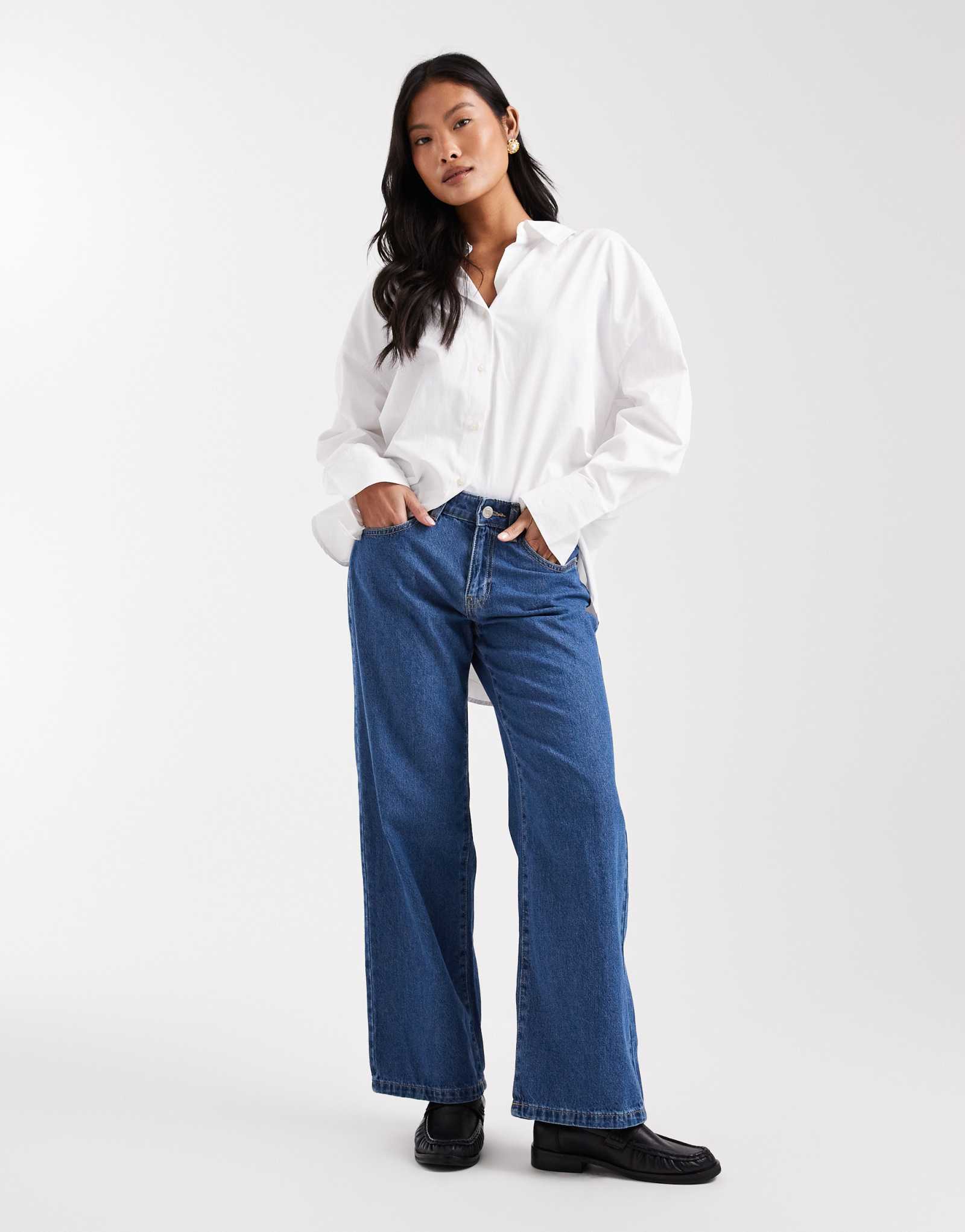 Джинсы Vero Moda Petite Kirsa средней посадки с прямыми штанинами черного цвета, постиранные