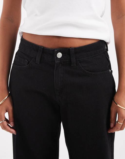 Vero Moda Petite Kirsa mid rise straight leg jeans in black wash, 3 of 5