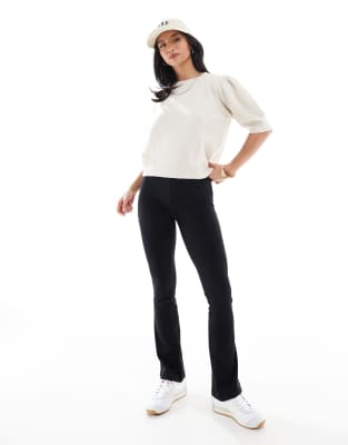 Vero Moda Petite Knitted Puff Sleeve T-shirt In White