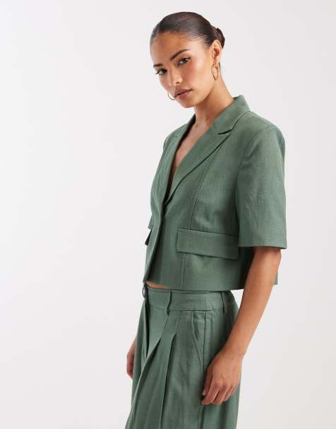 Vero Moda Petite krótka marynarka o dopasowanym kroju z krótkim rękawem w zestawie w kolorze laurel green - view 1