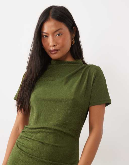 Vero Moda Petite kurzärmliges, gerafftes Minikleid mit Glitzer in Grün, 3 von 4