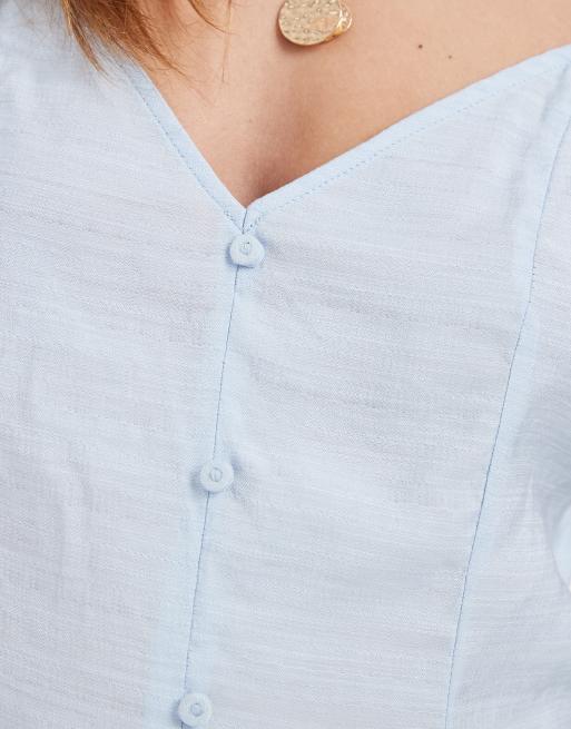 Vero Moda Petite – Kurzes Skater-Trägerkleid in Hellblau mit Knopfleiste, 3 von 4