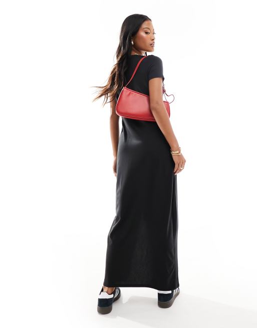 Vero Moda Petite – Langes T-Shirt-Kleid in Schwarz mit Knotendetail und Schlitz, 2 von 4