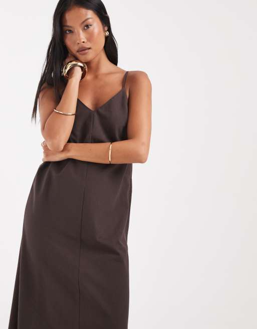 Vero Moda Petite linen look cami strap midi dress in chocolate, 2 of 4