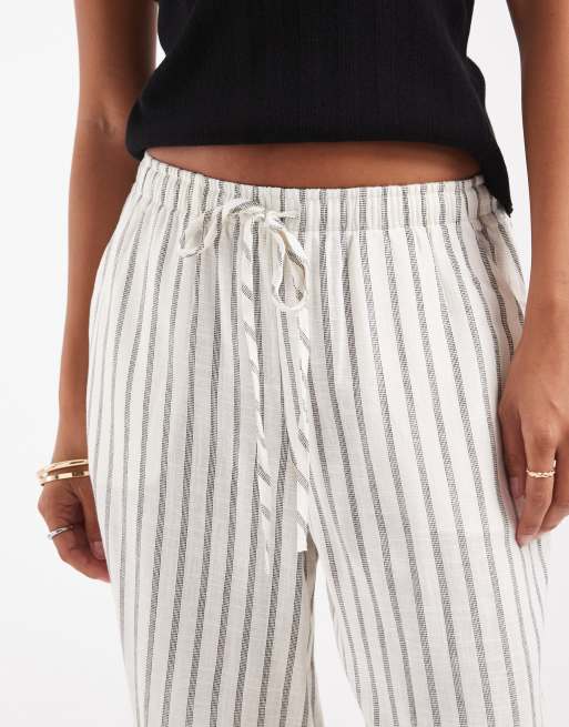 Vero Moda Petite linen touch wide leg pants with drawstring waist in cream stripe, 5 of 5