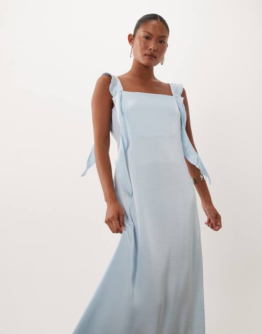 Vero Moda Petite – Ljusblå maxiklänning i satin med draperad ringning och draperad volang, 4 av 4
