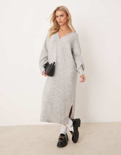 Vero Moda Petite – Ljusgrå, mjukt ribbad tröjklänning i oversize med melerad effekt, 3 av 4