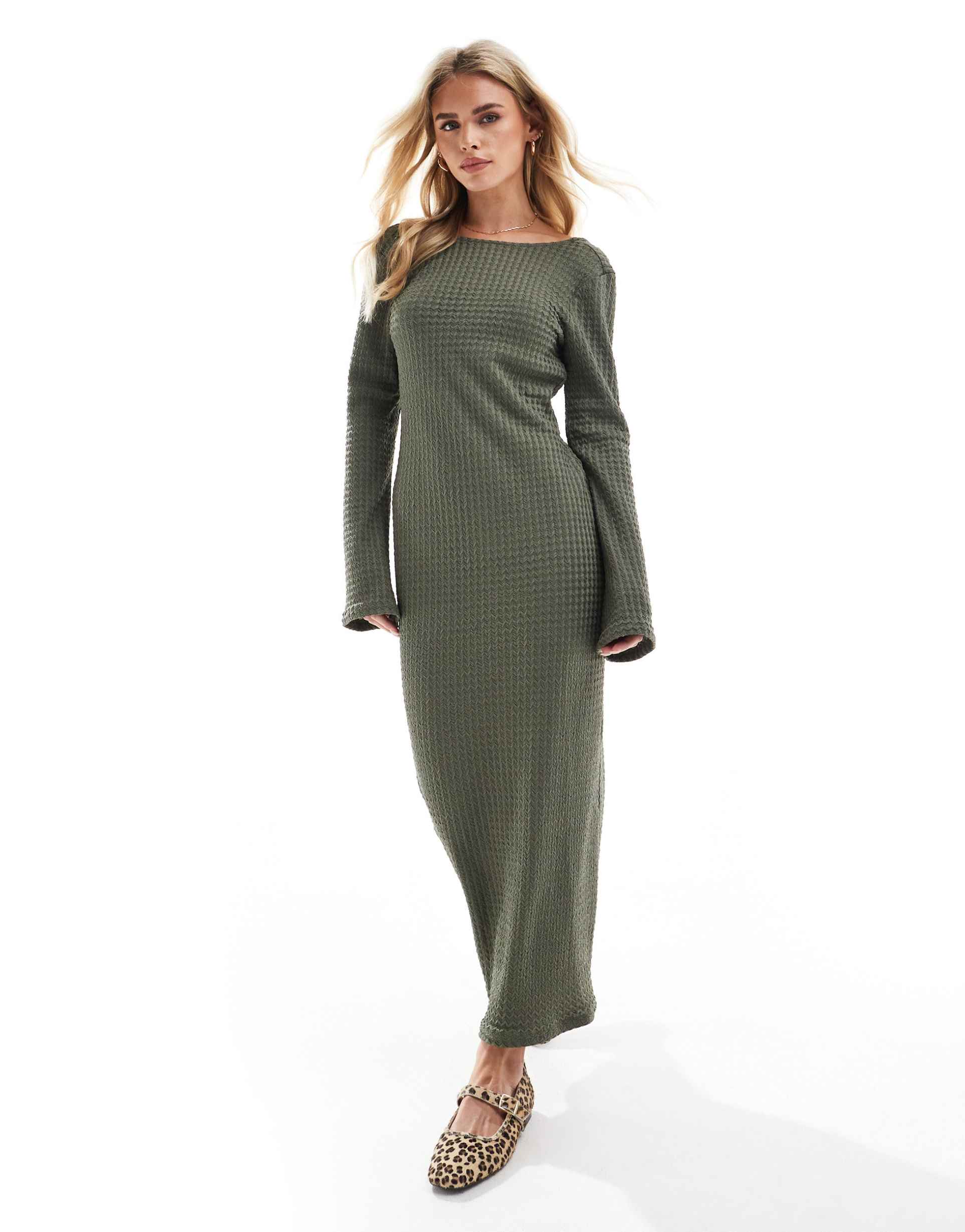 vero moda petite long sleeve textured maxi dress in sage