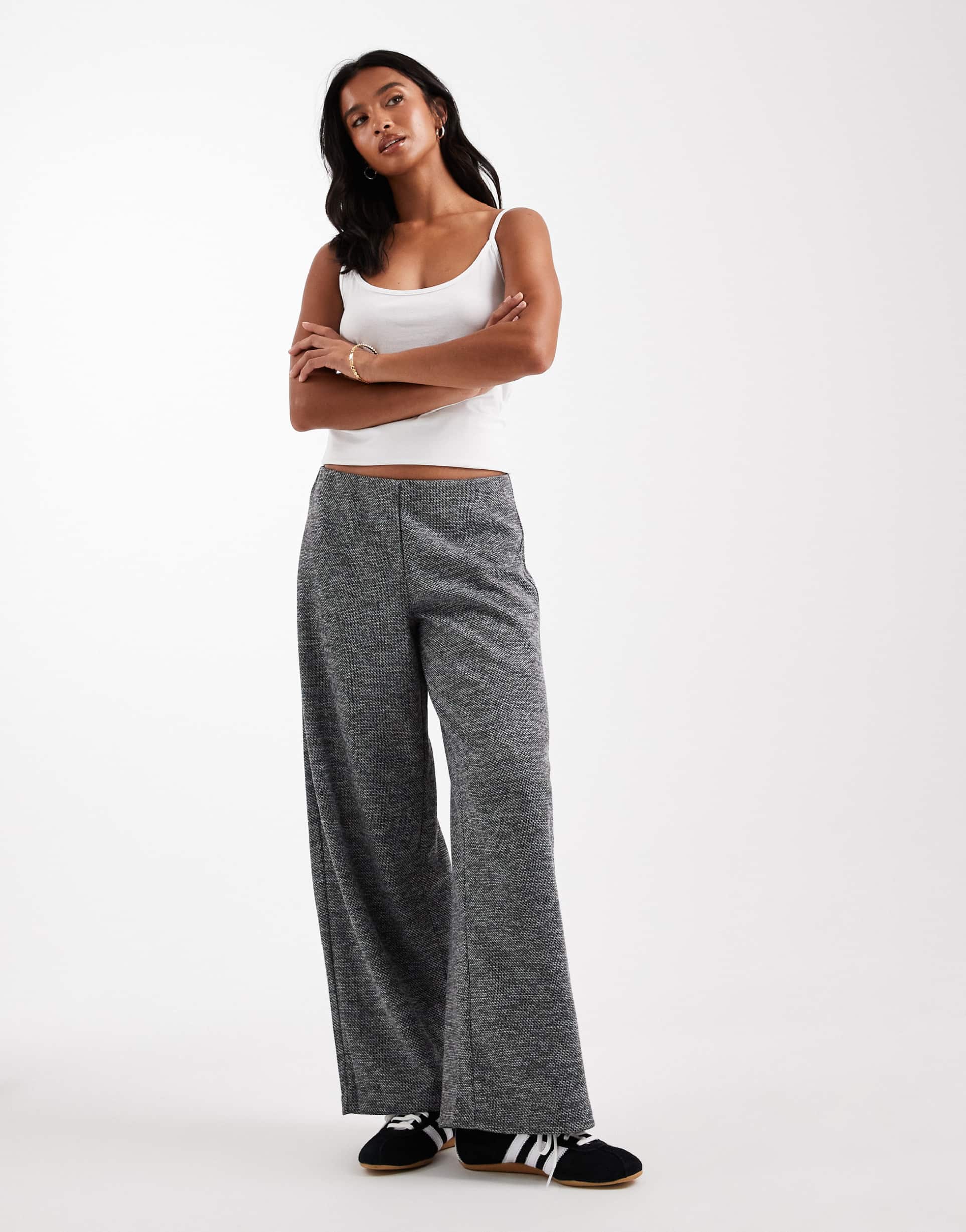 vero moda petite loose pull on pants in salt and pepper heather