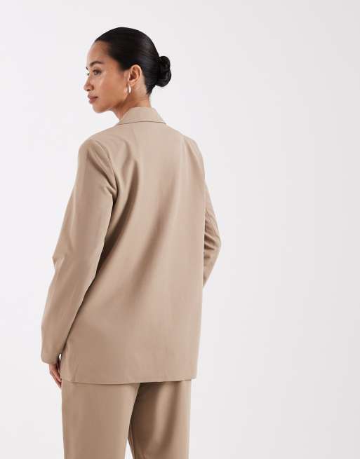 Vero Moda Petite - Losvallende elegante blazer in beige, deel van co-ord set, 2 van 4