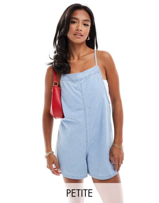 Vero Moda Petite - Lyseblåt playsuit i chambray-denim med firkantet hals