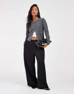 Vero Moda Petite Mid Rise Balloon Trouser In Black