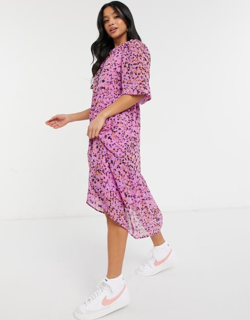 Vero Moda Petite midi smock dress with v neck in pink micro floral