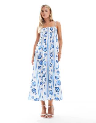 Vero Moda Petite - Midi-Trägerkleid mit blauem Muschelmuster