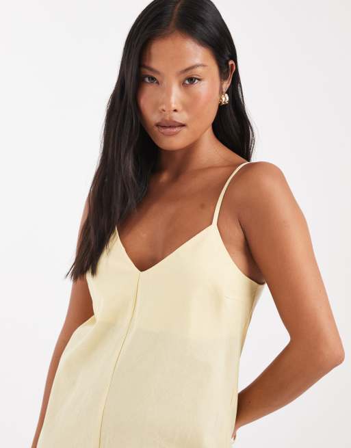 Vero Moda Petite – Midikleid in Bananengelb mit Leinenoptik und Camisole-Trägern, 3 von 4