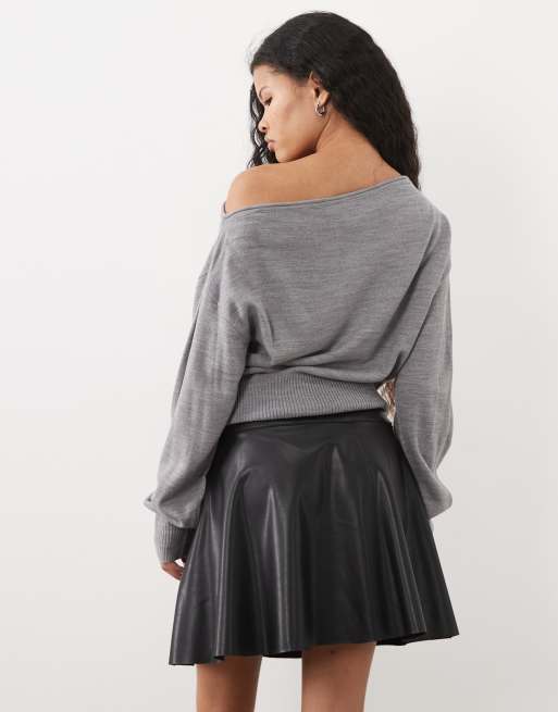 Vero Moda Petite Minirock mit mittelhohem Bund in beschichtetem Look in Schwarz, 5 von 5