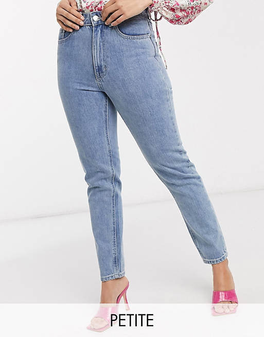 Vero Moda Petite mom jeans with high waist in light blue denim