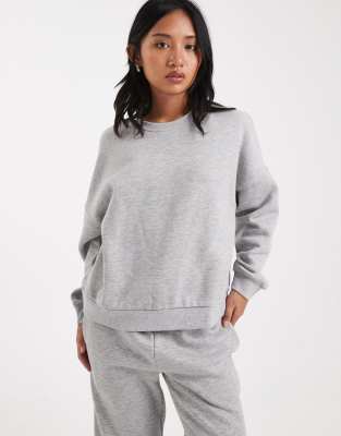 Vero Moda Petite - Oversize-Sweatshirt in Hellgrau, Kombiteil