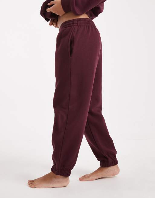 Vero Moda Petite oversized cuffed trackies in burgundy (part of a set) , 4 of 5