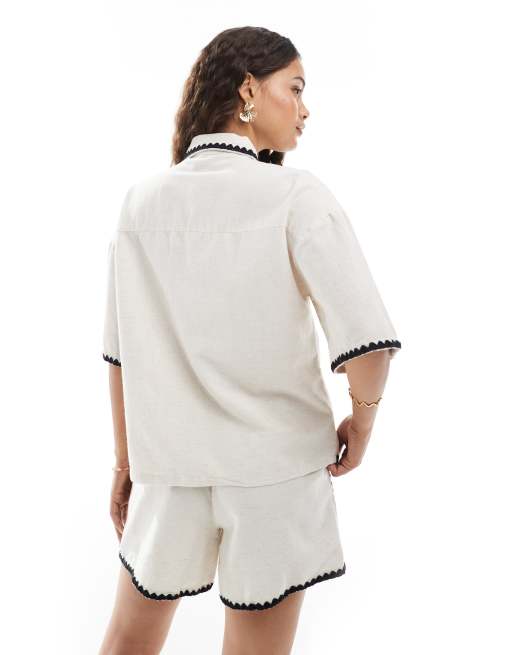 Vero Moda Petite oversized shirt with contrast stitching in cream (Part of a set), 4 of 4