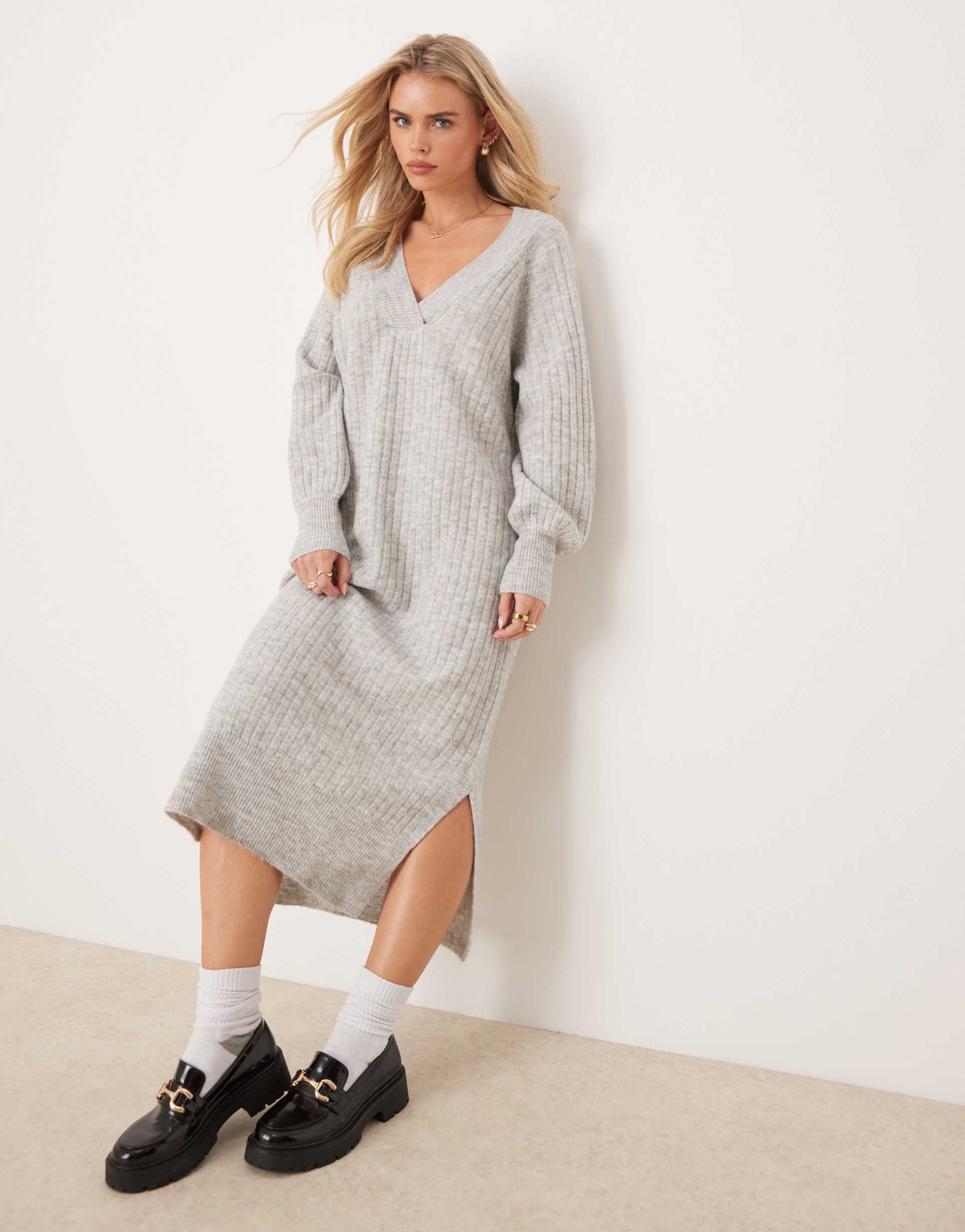 vero moda petite oversized soft ribbed sweater dress in light gray melange