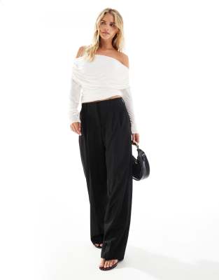 Vero Moda Petite - Pantalon ajusté coupe dad - Noir