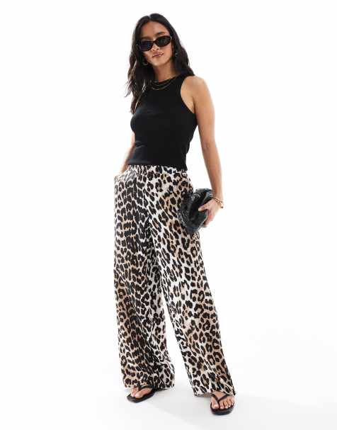 Vero Moda Petite - Pantalon ample à enfiler avec imprimé léopard - view 1