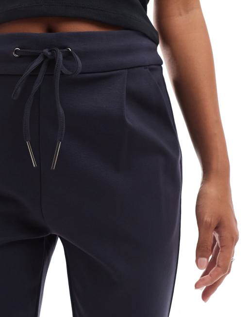Vero Moda Petite - Pantalon en jersey avec liens à la taille - Bleu marine, 5 de 5