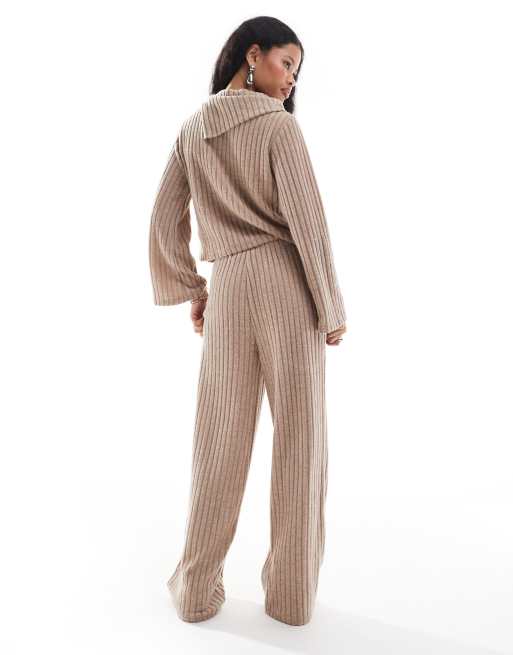 VERO MODA Petite - Pantalon large d'ensemble en jersey côtelé - Beige, 2 de 5