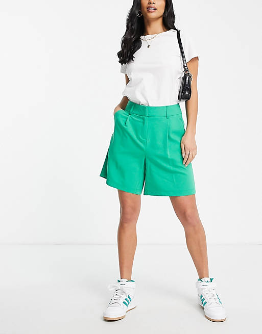 Shorts sartoriali con cinturaVince in Cotone di colore Verde Donna Abbigliamento da Shorts da Mini shorts 