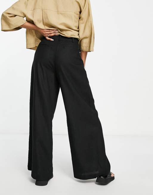 Vero Moda Petite - Pantaloni a fondo ampio in lino neri, 2 di 4