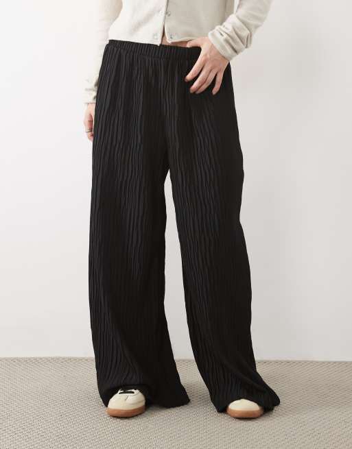 Vero Moda Petite pantaloni a gamba ampia plissé neri, 4 di 5