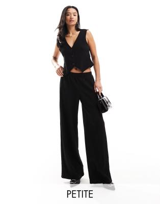 Vero Moda Petite - Plissierte Hose in Schwarz mit weitem Bein, Kombiteil