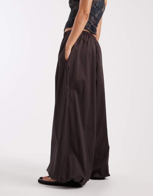 Vero Moda Petite poplin-bukser med brede ballonben i chokolade, 3 af 5