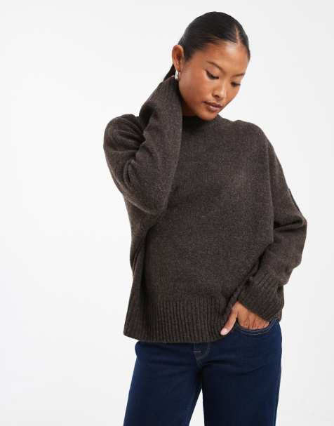 Vero Moda Petite pull oversize doux à col rond en chiné chocolat - view 1
