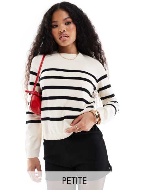 Vero Moda Petite – Pullover in Cremeweiß mit Rundhalsausschnitt und schwarzen Streifen - view 1