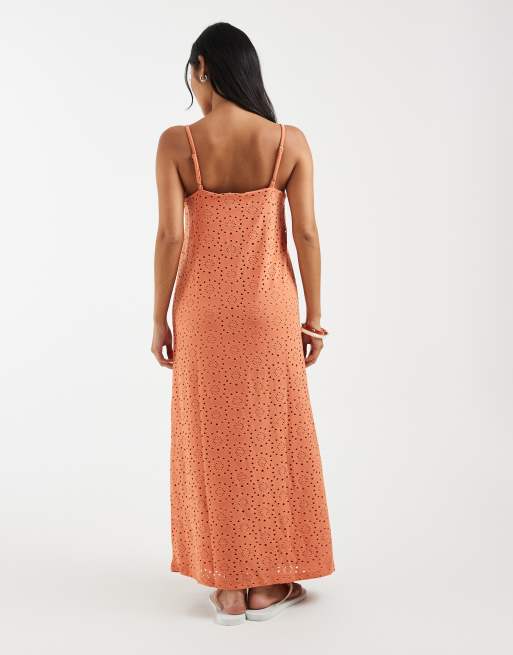 Vero Moda Petite - Robe caraco mi-longue en jersey avec broderies fleuries - Orange, 4 de 4