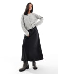[Vero Moda Petite] Vero Moda Petite satin bias midi skirt in black S Black