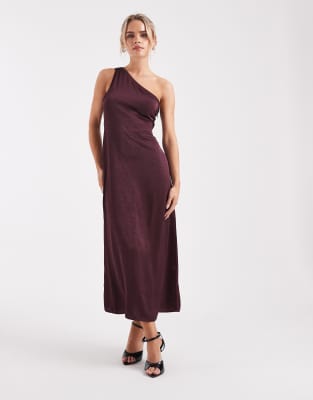 Vero Moda Petite - Satin-Maxikleid in Burgunderrot mit One-Shoulder-Träger
