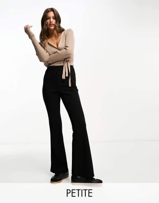 Vero Moda Petite – Schlaghose aus Jersey in Schwarz