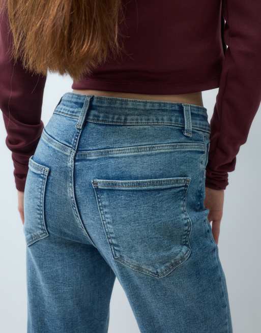Vero Moda Petite Selina jean évasé taille haute en denim bleu moyen, 3 de 5