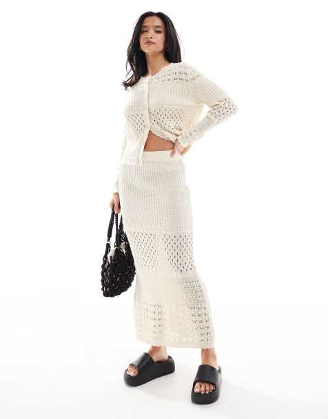 Vero Moda Petite – Set aus Häkelstrick bestehend aus Strickjacke und Rock in Creme - view 1
