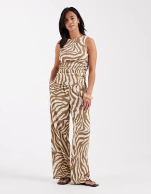 Vero Moda Petite sleeveless ruched jersey top and wide leg pants set in birch abstract print