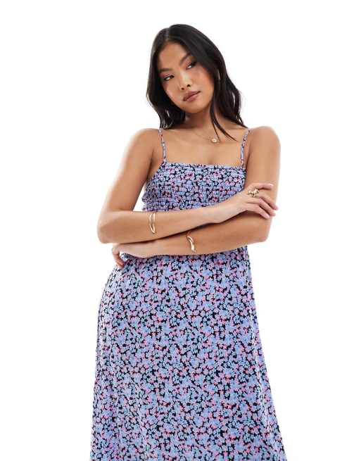 Vero Moda Petite smocked bust maxi dress in blue floral print ASOS