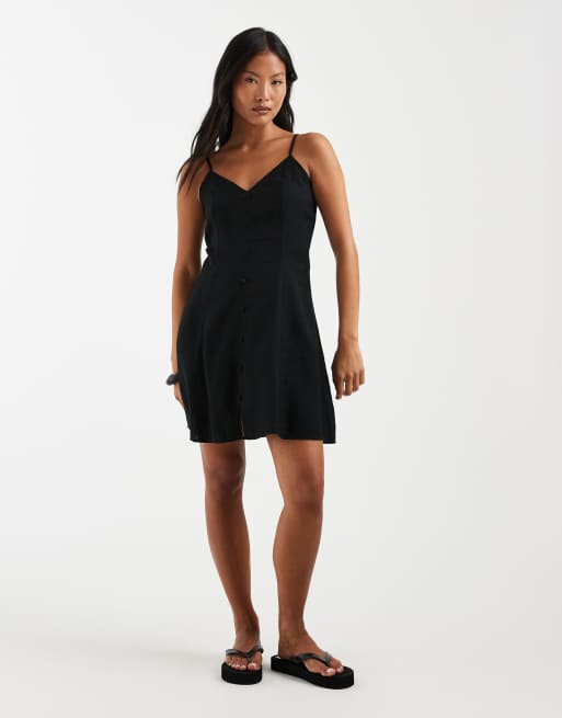 Vero Moda Petite - Sort mini-skaterkjole med cami-stropper og knapper foran, 2 af 4